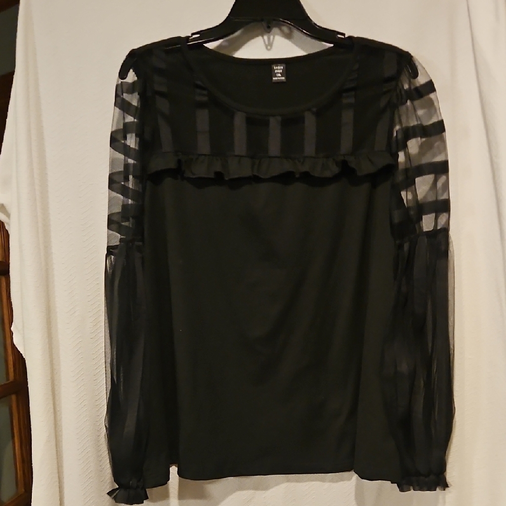 Chic Black Sheer Sleeve Blouse